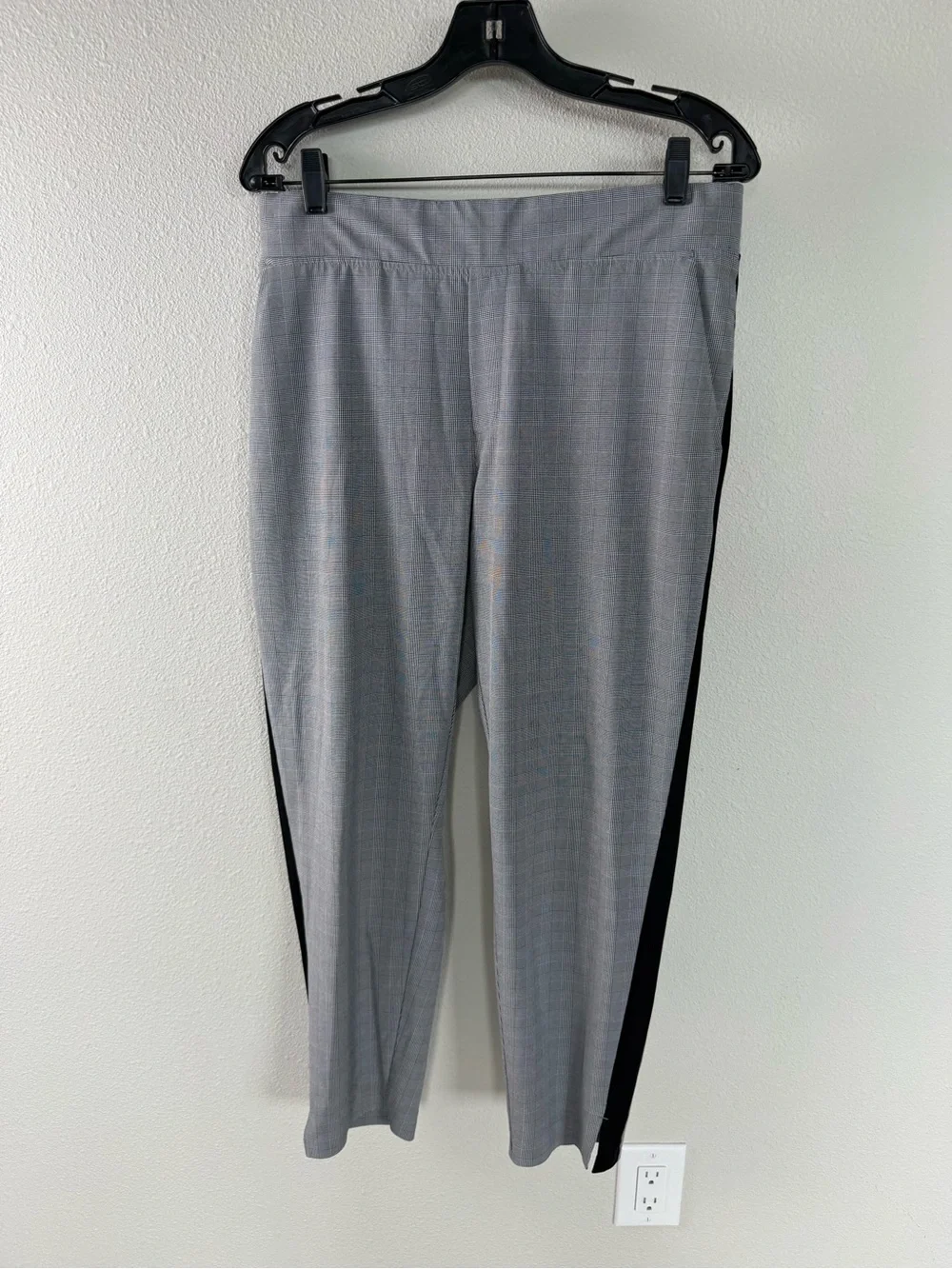 Athleta Brooklyn Plaid Ankle Pants Black White Activewear Casual Women’s Size 10